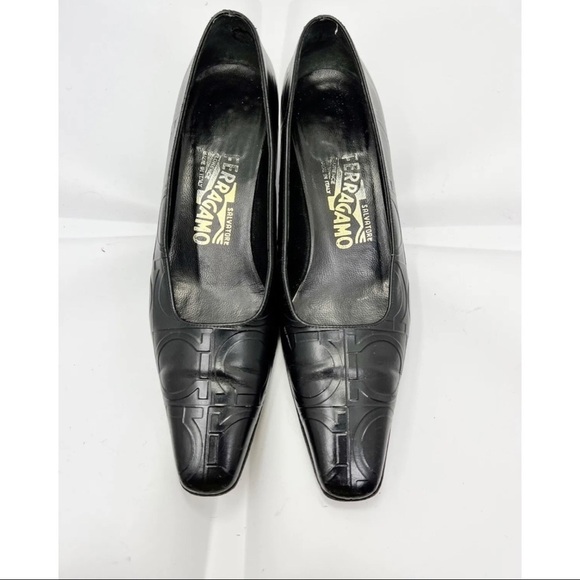 Salvatore Ferragamo Sz 6.5 AA Black Logo Horseshoe Embossed Square Toe Pumps - Picture 3 of 12